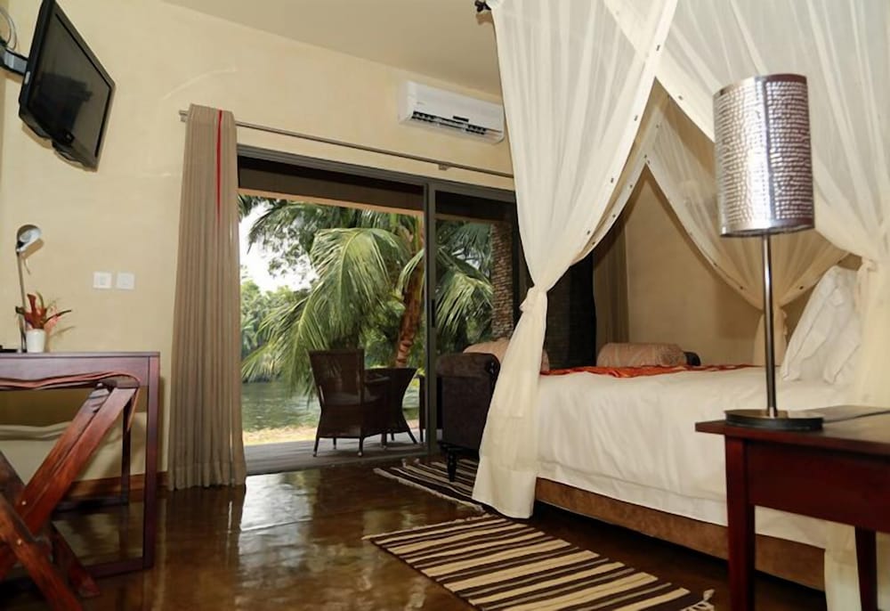 The Royal Senchi Resort/Hotel 6/50