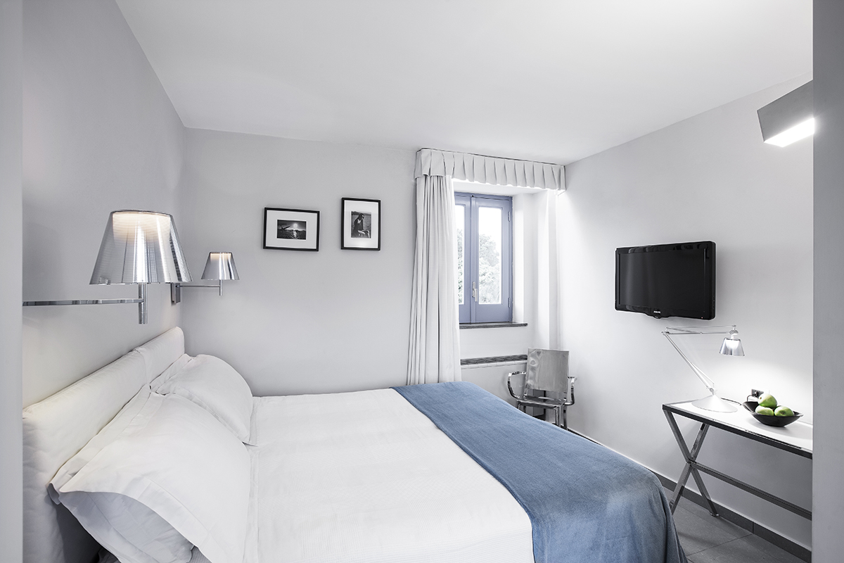 Classic, Double or Twin Bed