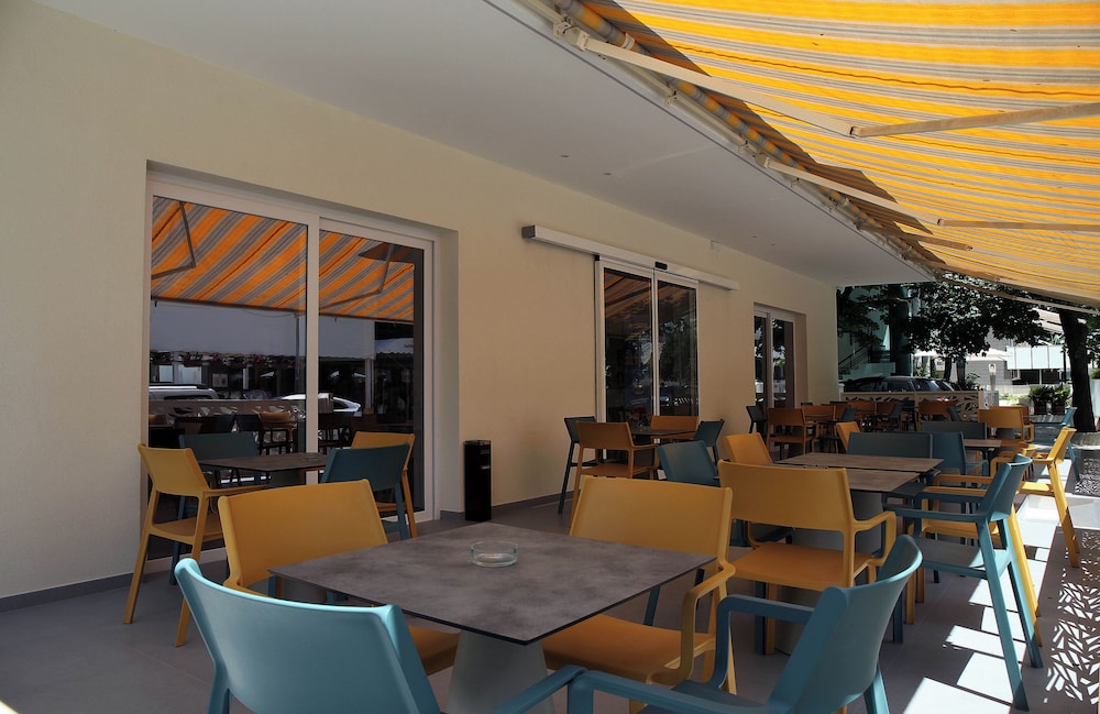 Color Hotel Rimini 53/69