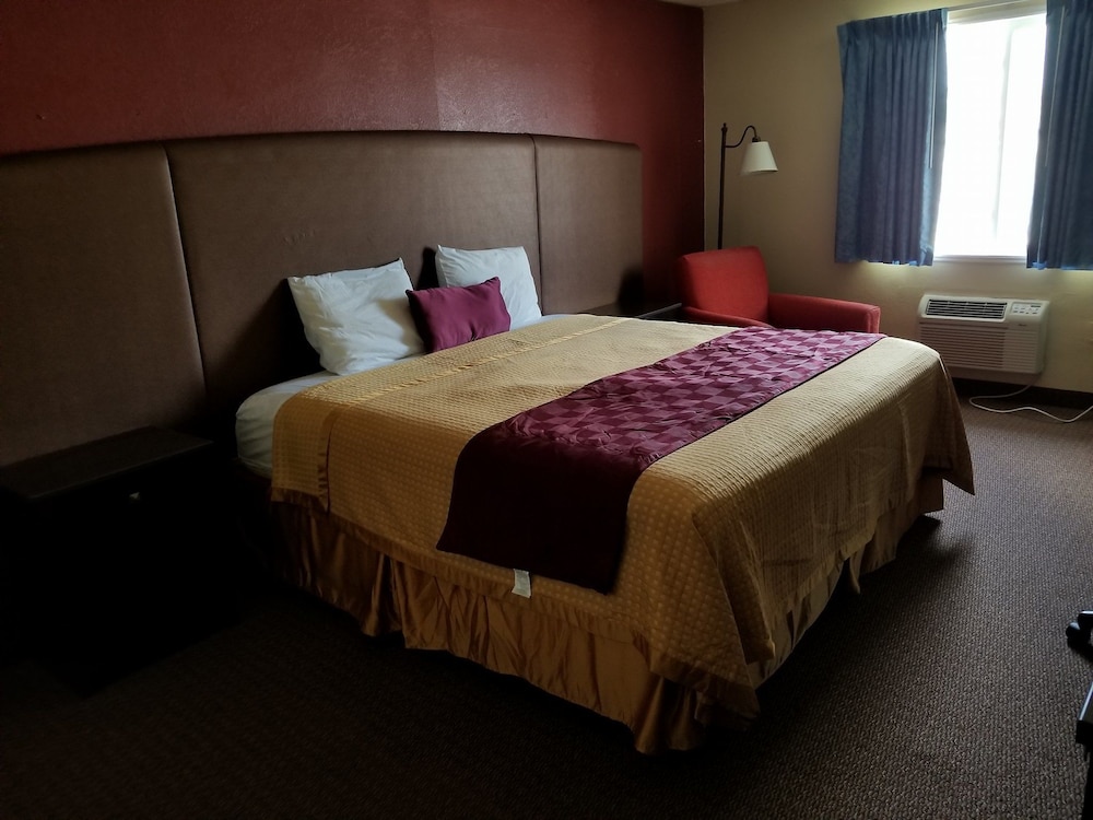 Americas Best Value Inn Story City 6/15