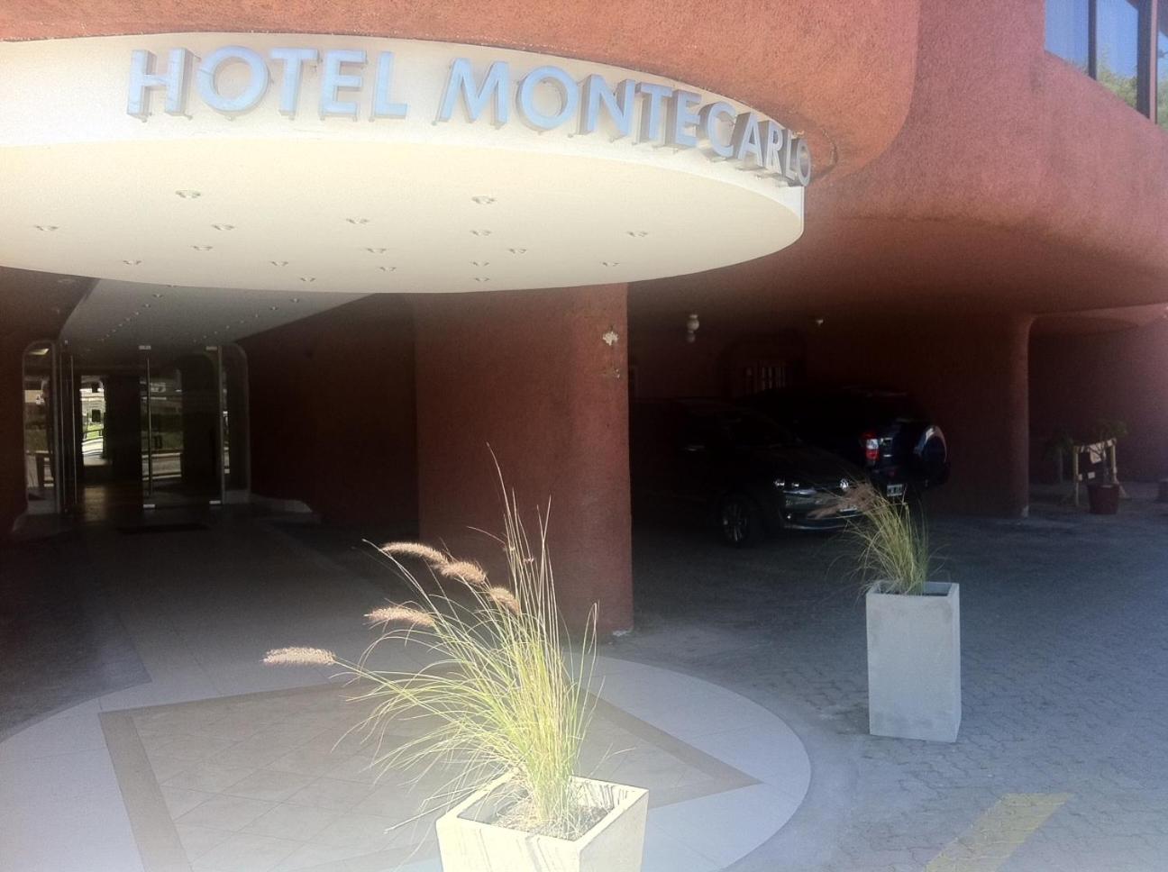 Hotel Montecarlo 4/50