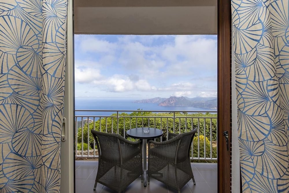 Hotel Capo Rosso 3/37