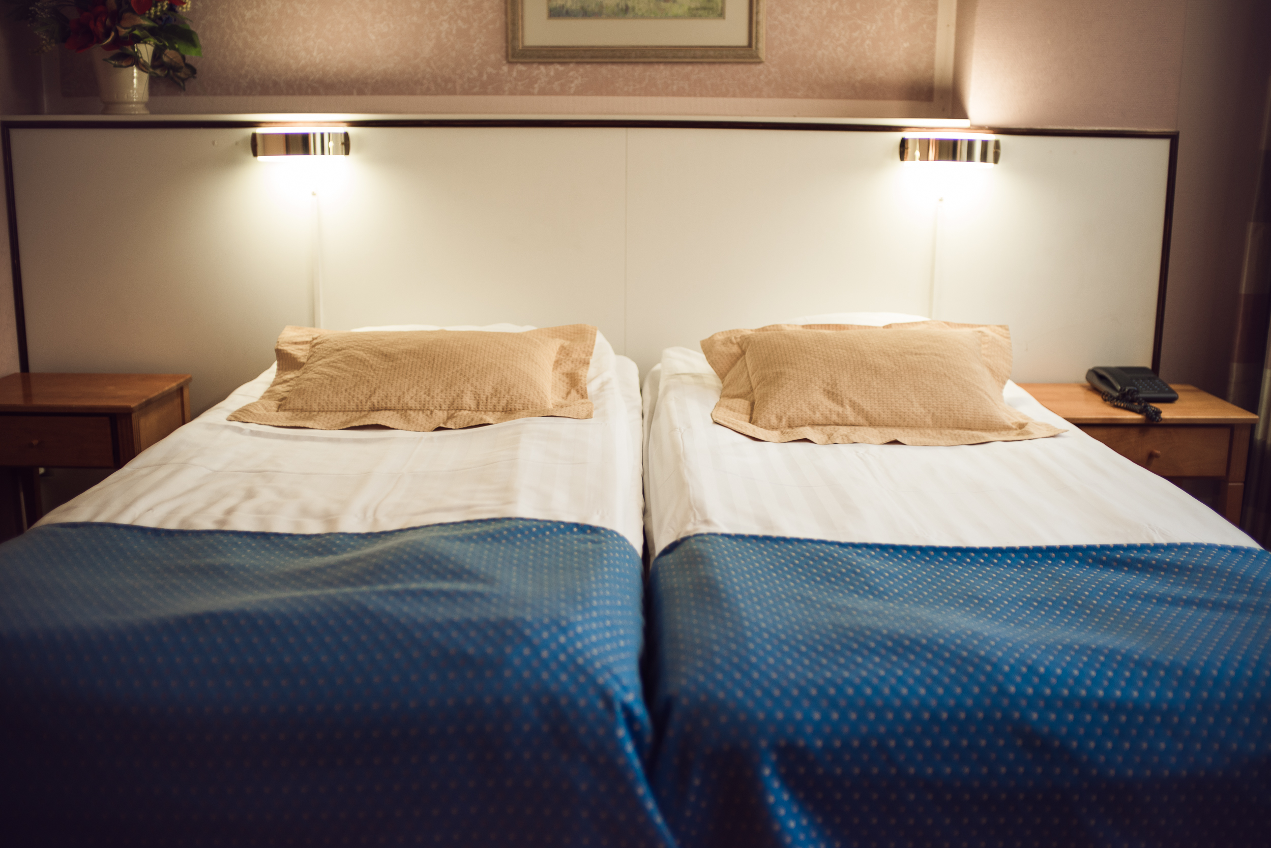 SUPERIOR, TWIN BEDS