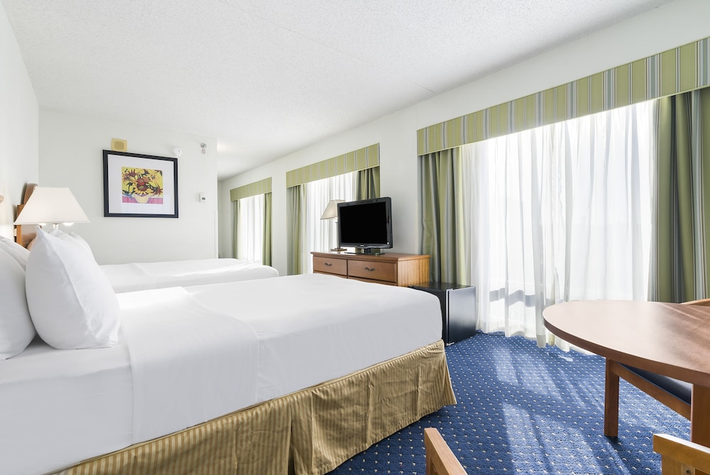 Thousand Hills Resort Hotel 15/50