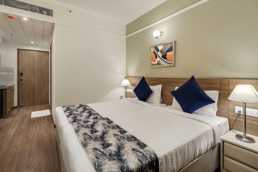 Starlit Suites Newtown Kolkata 8/24