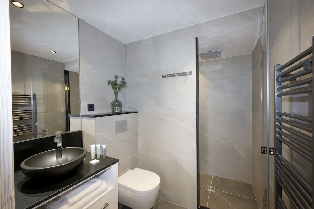 3 Rooms, Prestige, Apartment, Queen and Twin Beds, 2 Sofa، Le Roc Des Tours 2/2
