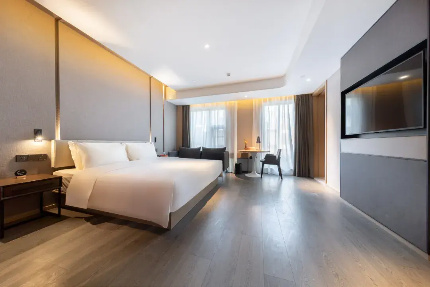 Jimu, Guest Room, King Bed, Garden View