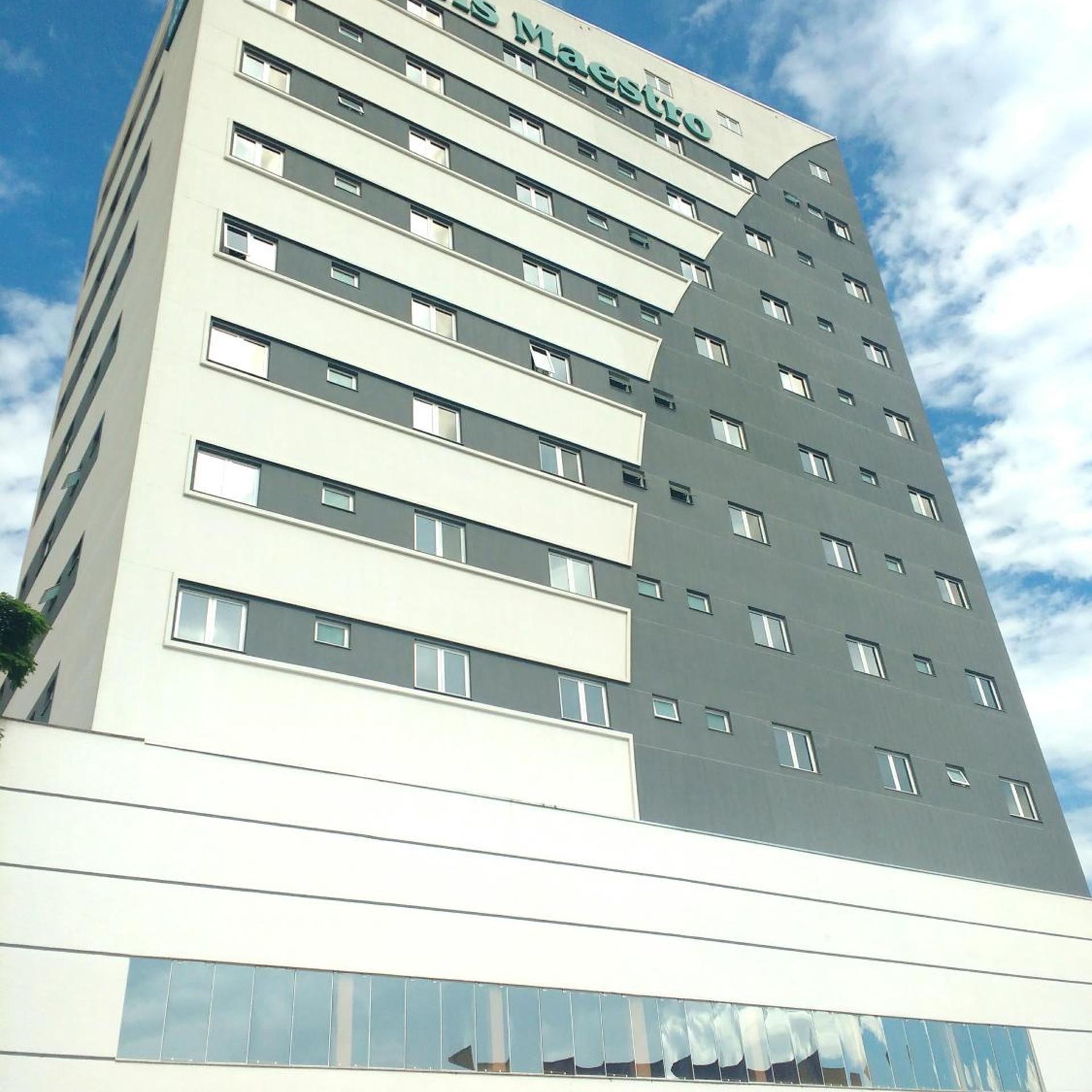 Maestro Premium Hotel 3/54
