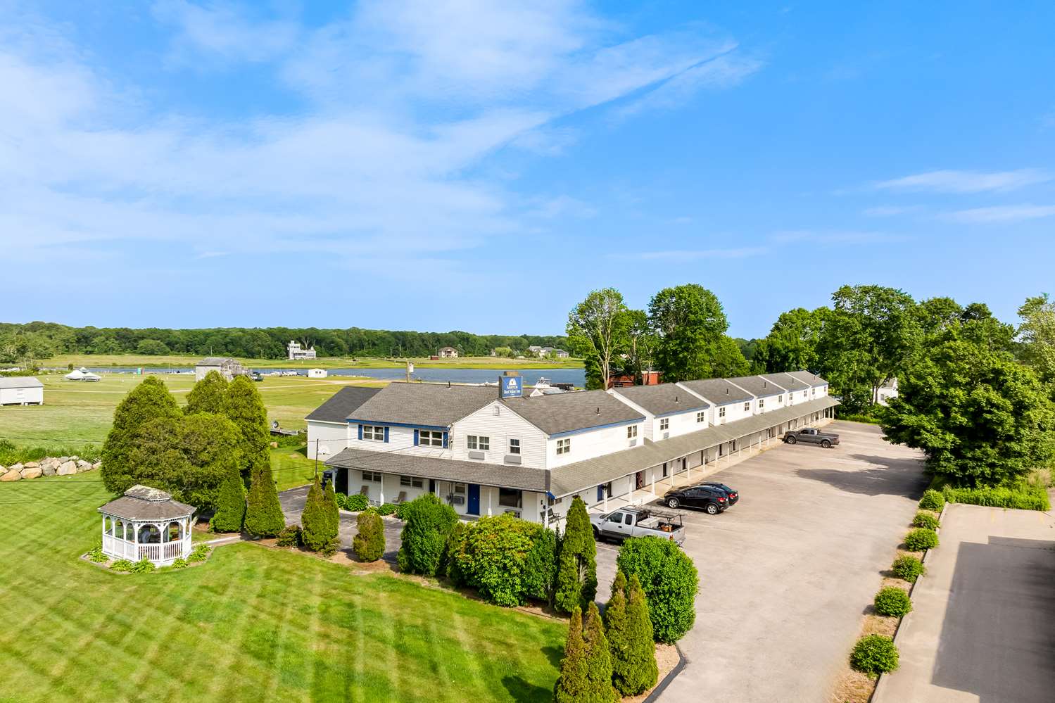 Americas Best Value Inn-Stonington/Mystic 18/19