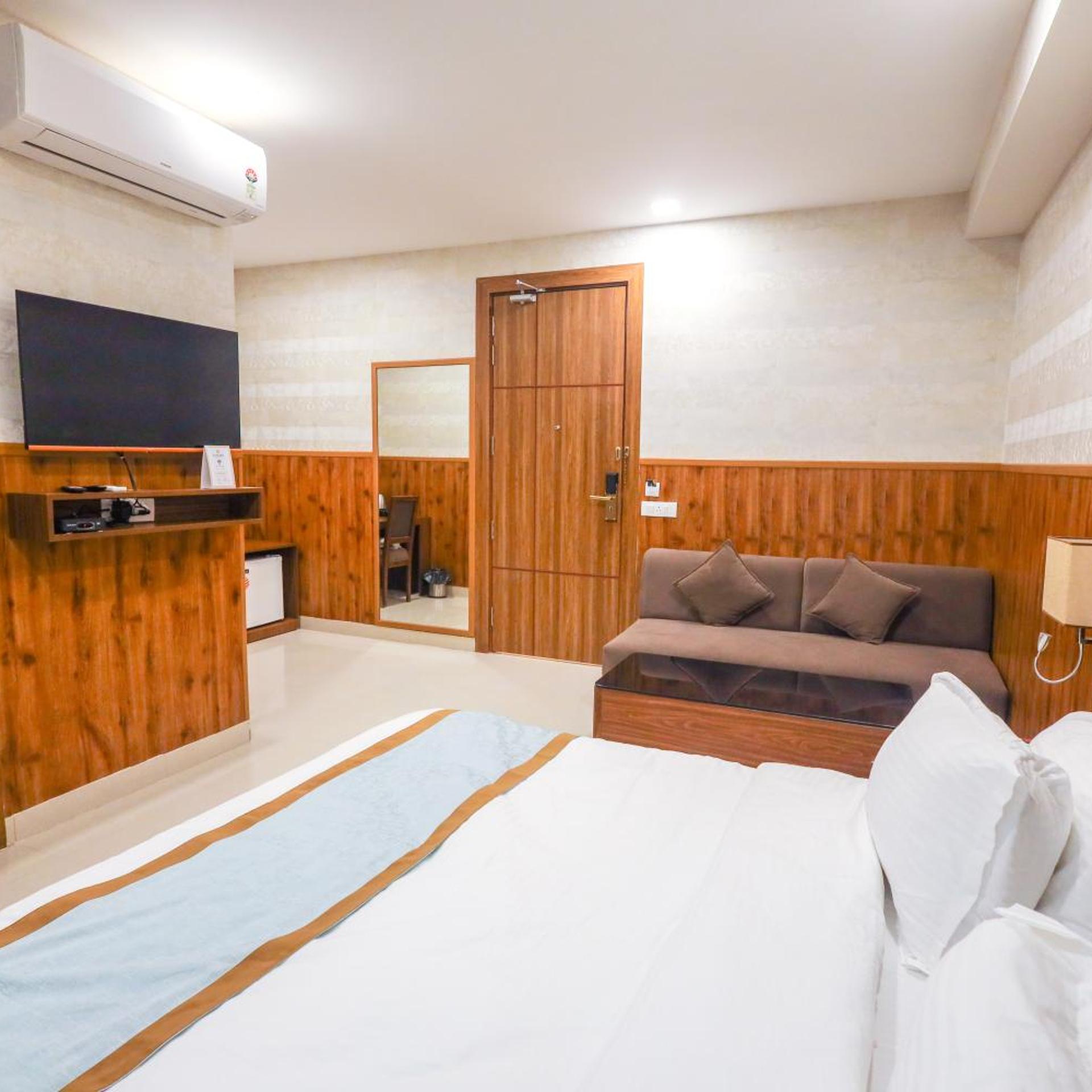 Clay Inn Hotel Gurugram 28/50