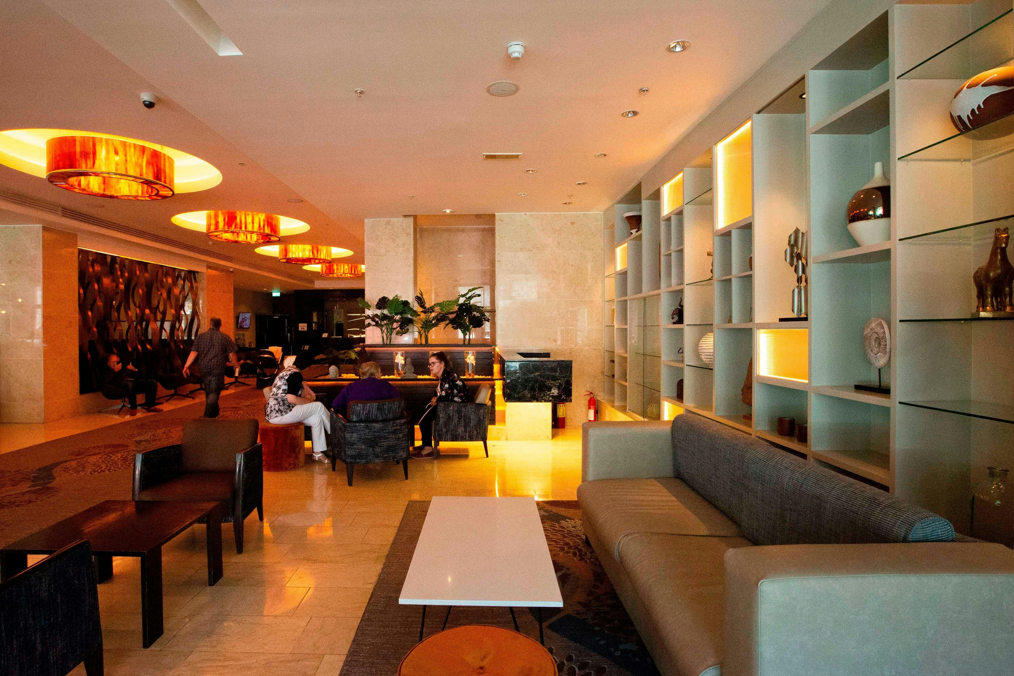 SHERATON ATHLONE HOTEL 33/49