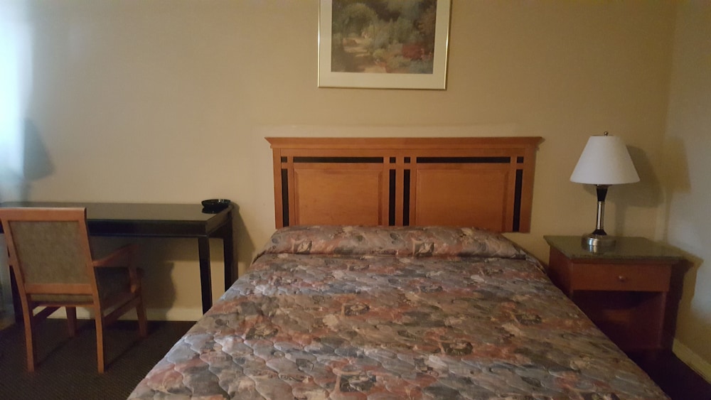 Sunrise Motel 18/28