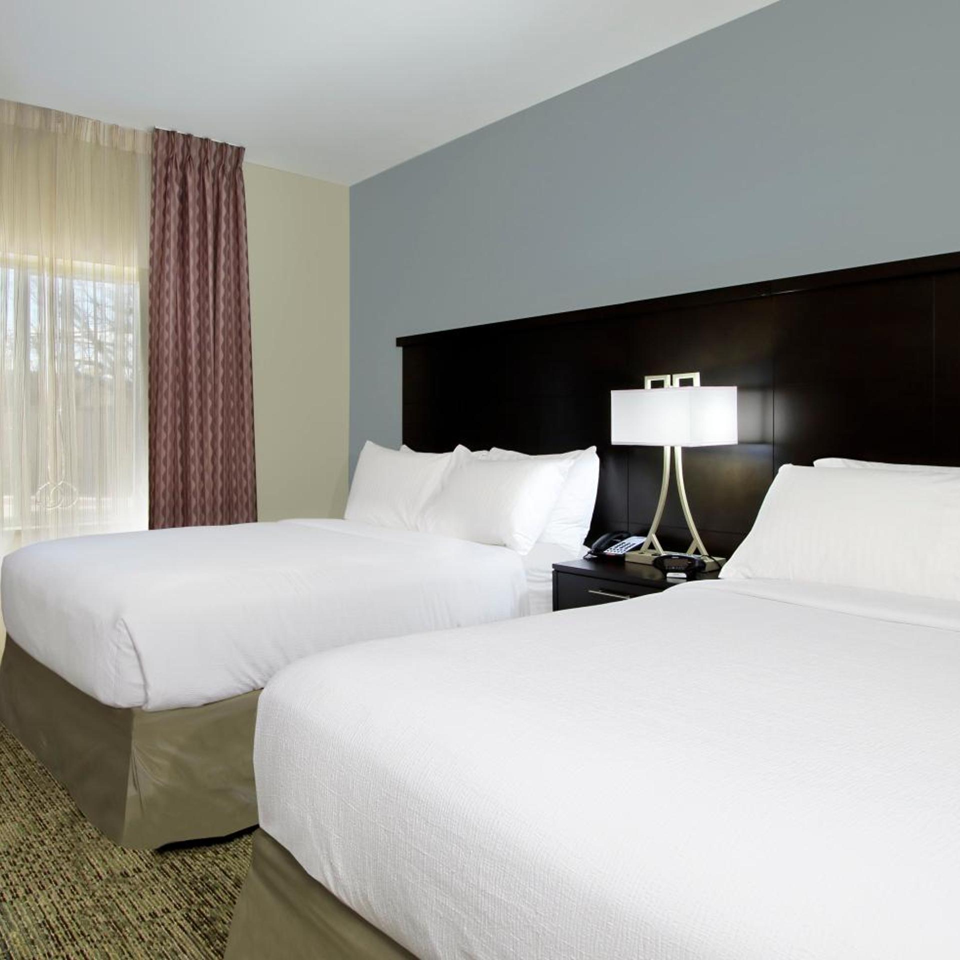 2 Bedrooms, Suite, Accessible
