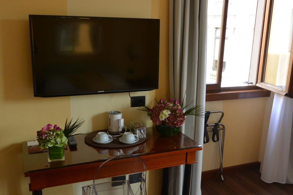 Hotel Gran Duca Di York 41/51