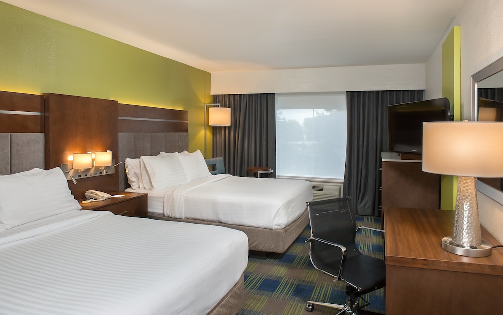 Holiday Inn Express Hotel And Suites Clifton Park 19/55