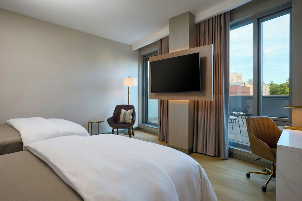 The Westin Flushing LaGuardia Airport 15/50