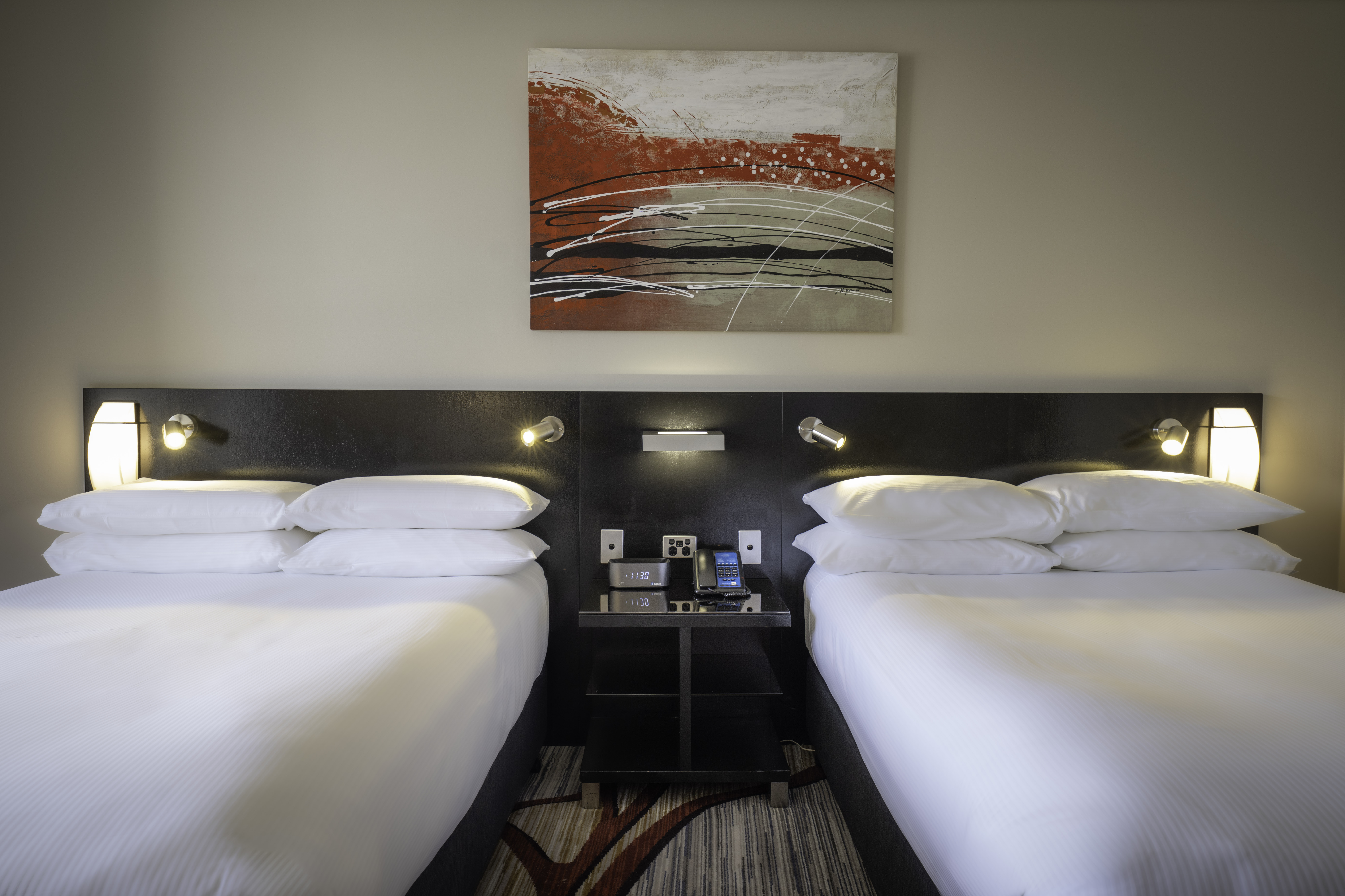 DELUXE, 2 DOUBLE BEDS, WATER VIEW
