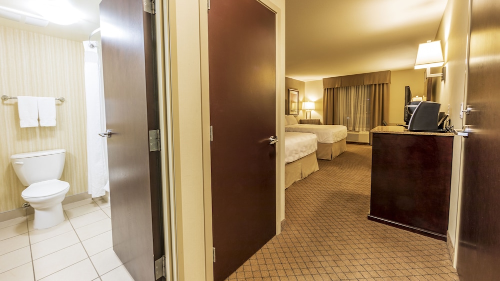 Holiday Inn Hotel Suites Kamloops 13/72