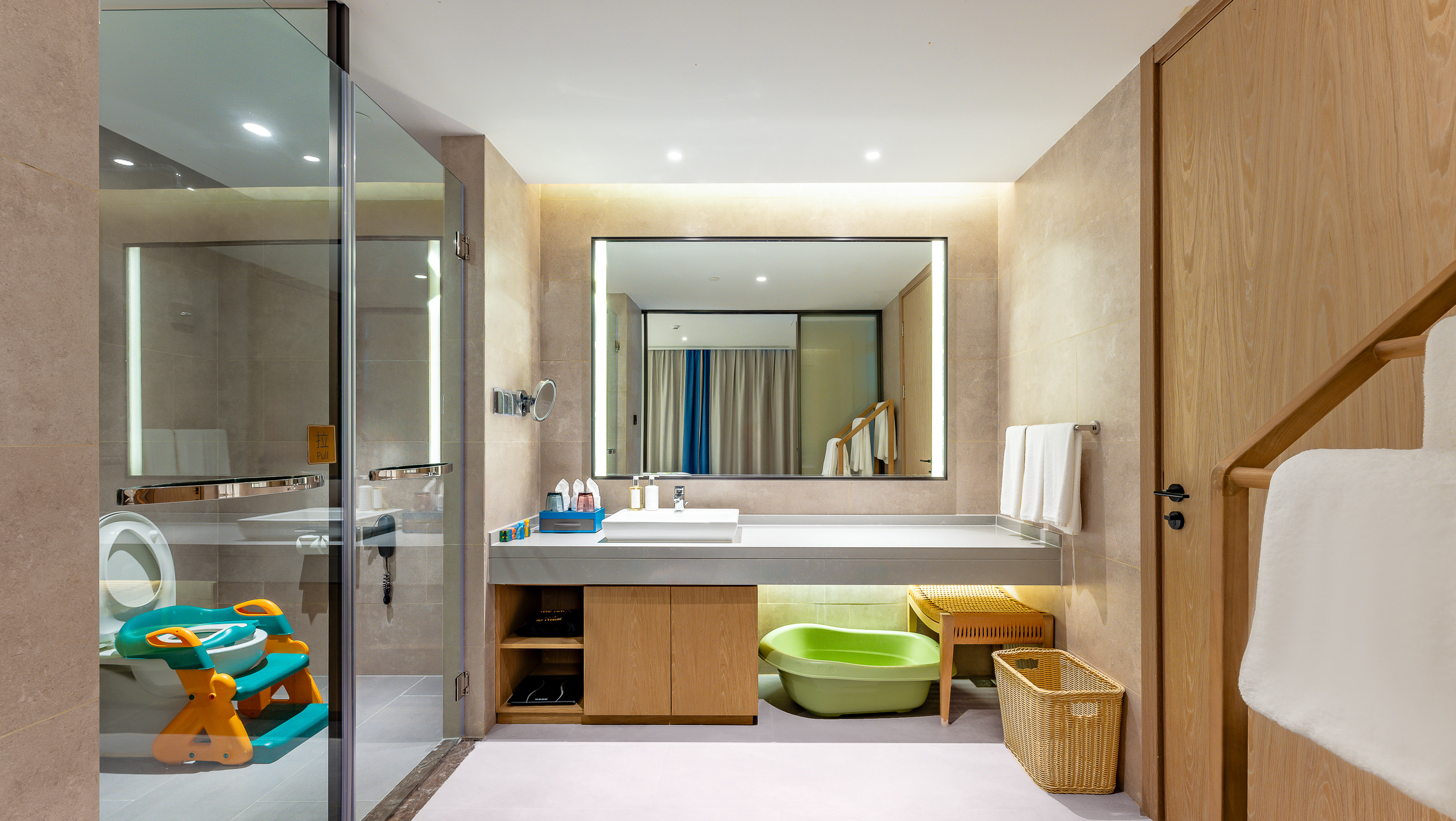 Holiday Inn Hainan Xiangshui Bay 50/50