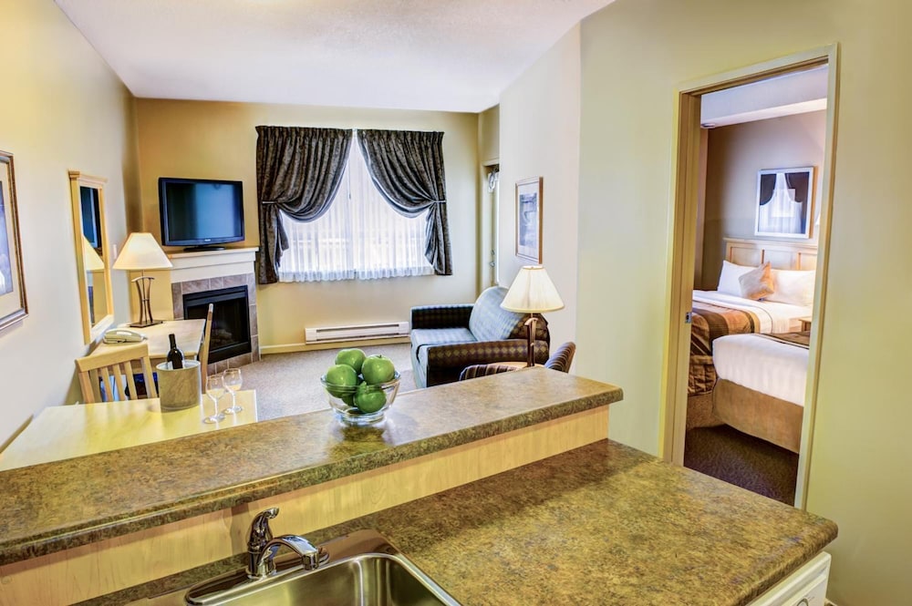 Clearwater Suite Hotel 5/41
