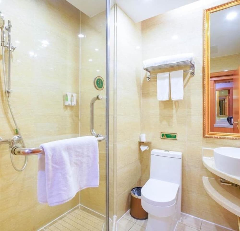 Vienna Hotel (Guilin Jichang Road Rongshan) 40/40