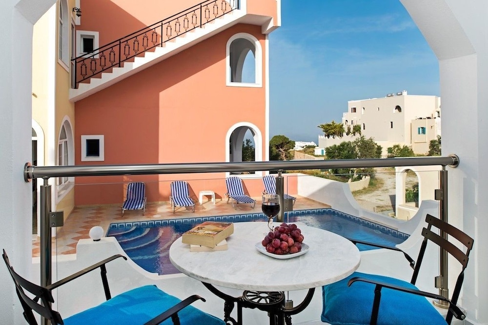 Galatia Villas 54/66