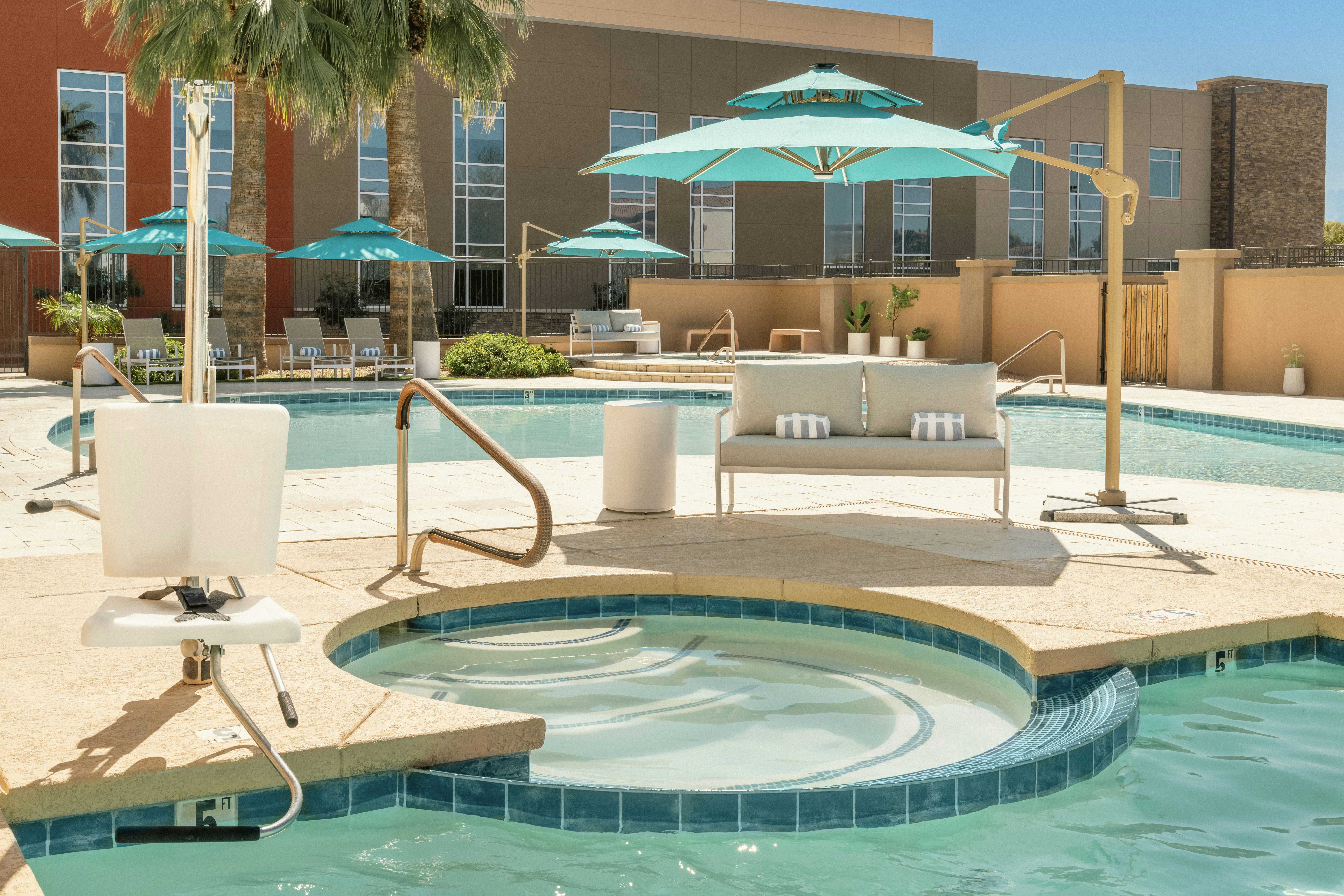 Doubletree By Hilton Hotel Phoenix - Gilbert 79/81