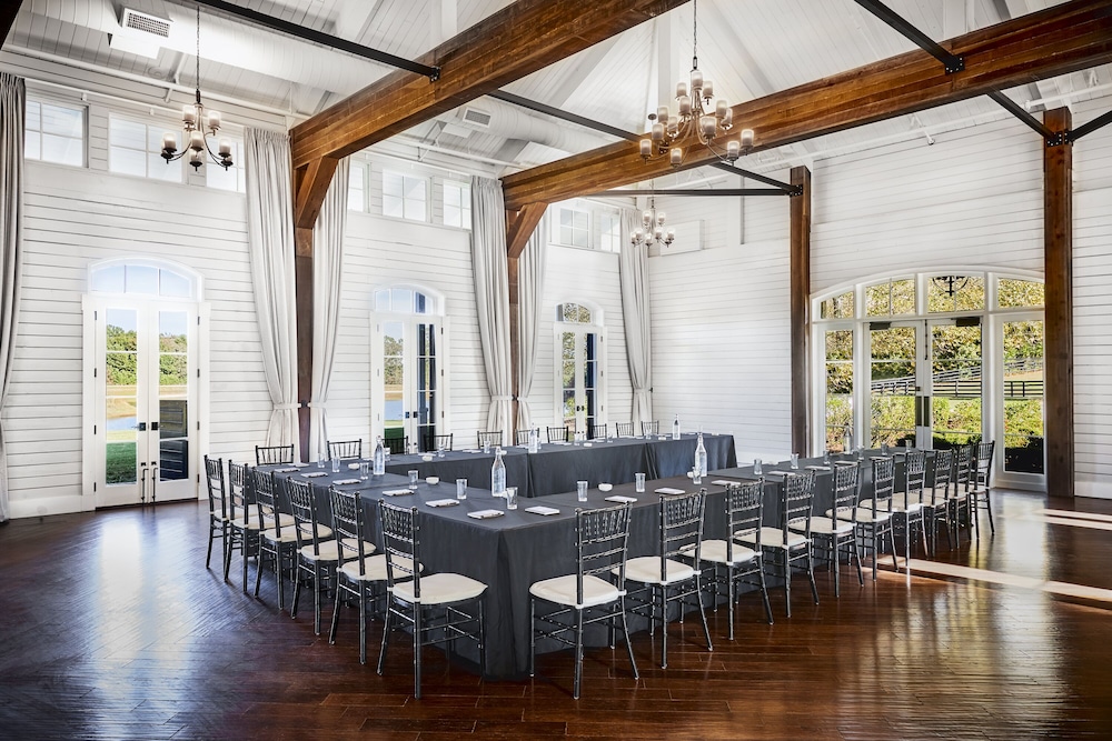 Foxhall Resort 38/50