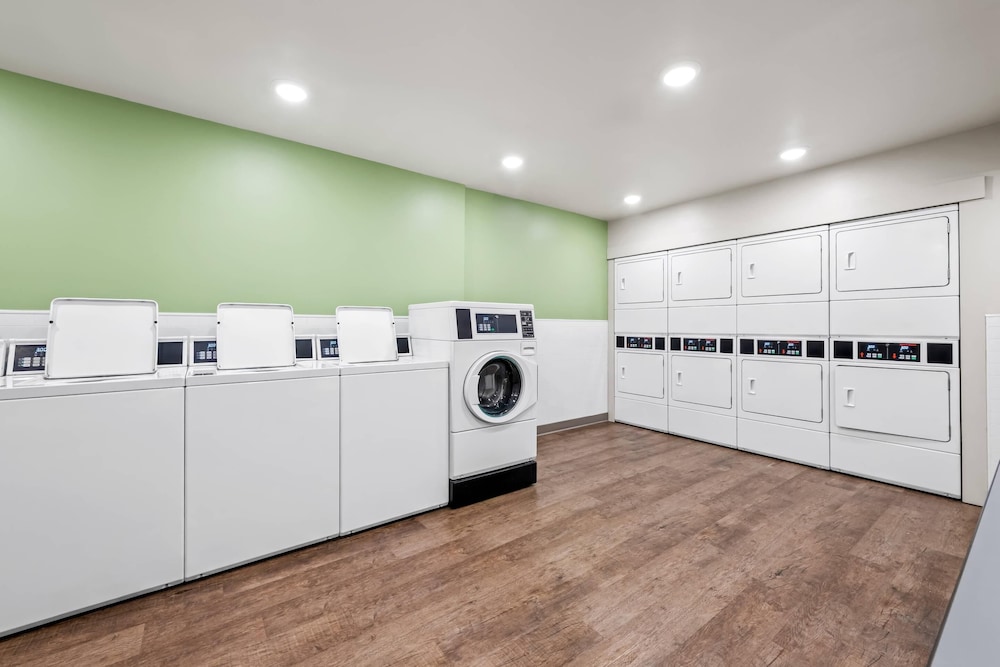 WoodSpring Suites Winston-Salem near Hanes Mall 10/61