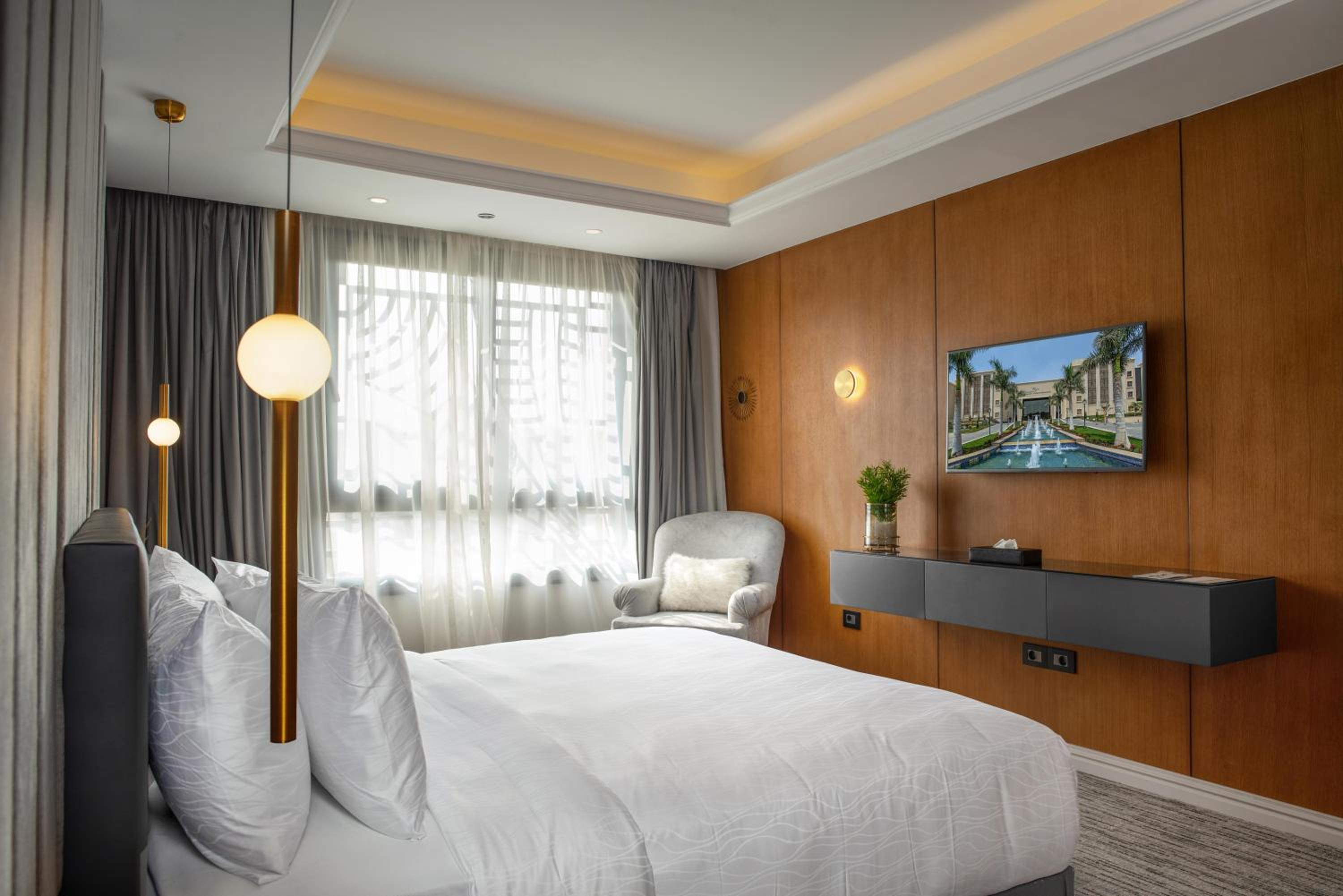 Ambassador, Suite, Double Bed