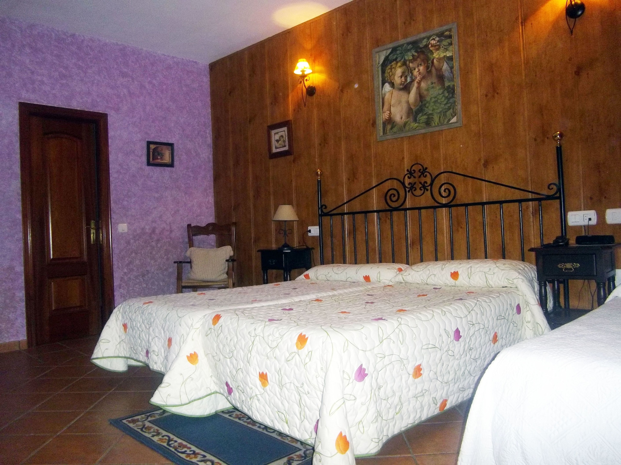 غرفة عائلية، Hospedium Hotel Rural Soterrana 2/3