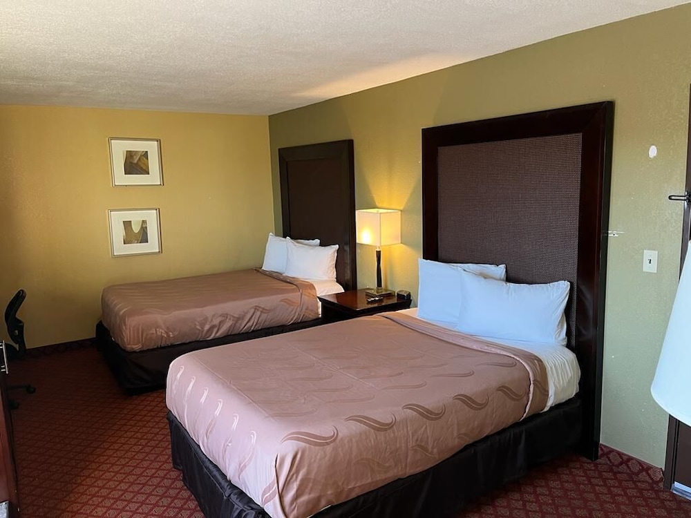 Quality Inn 17/38