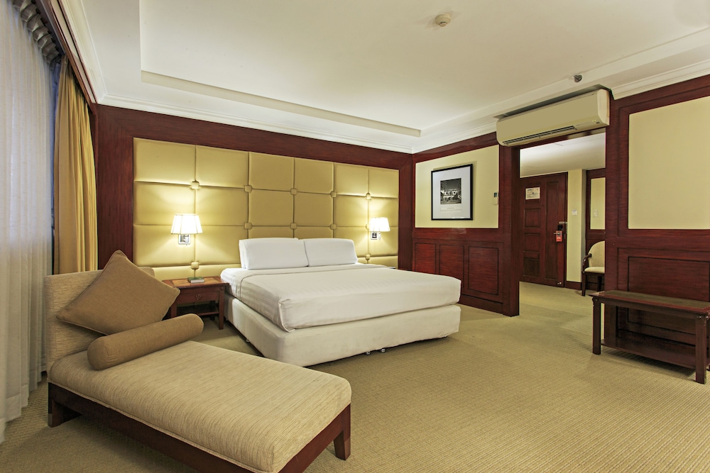 Cebu Parklane International Hotel 13/50