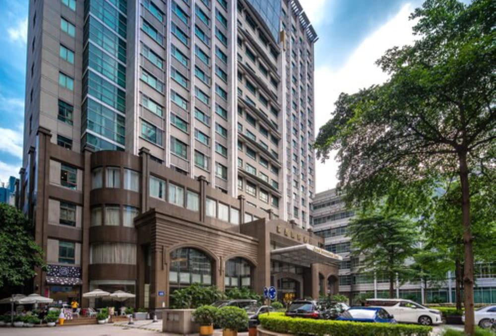 GRAND INTERNATIONAL HOTEL 41/46
