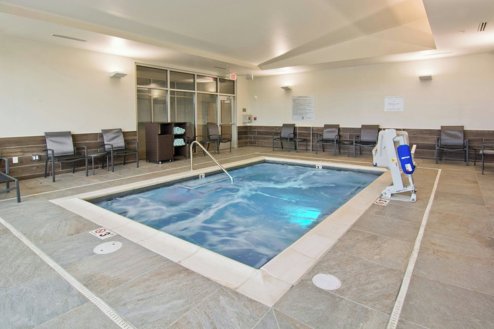 Fairfield Inn Suites Nashville Airport 26/43