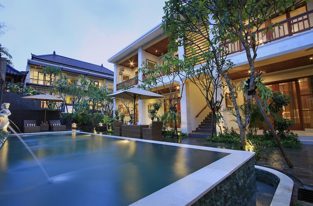 Tebesaya Cottages 31/33