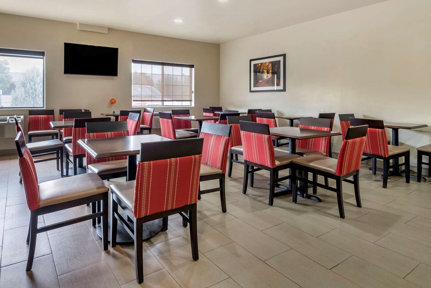 Comfort Inn & Suites Fruita - Grand Junction 30/33