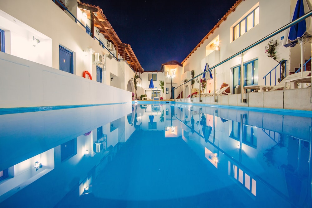Iliana Hotel 21/26