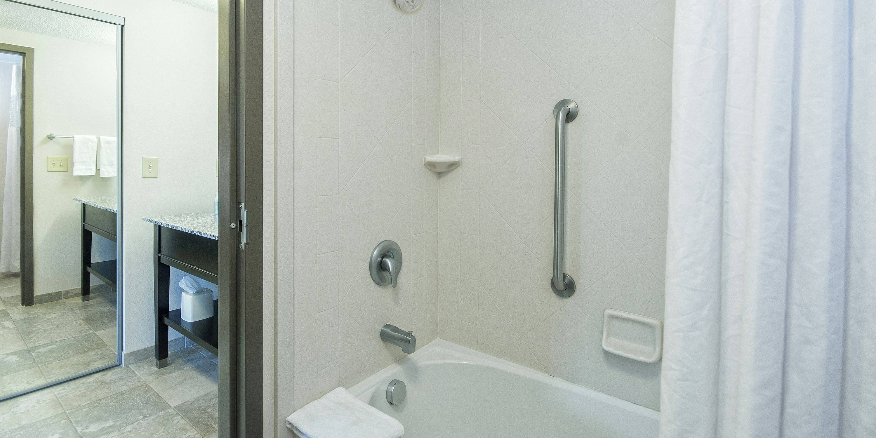 Hampton Inn Suites Seneca Clemson Area Sc 72/74