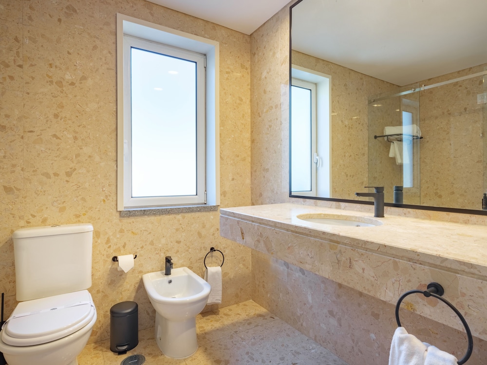 Pure Monchique Hotel 56/60