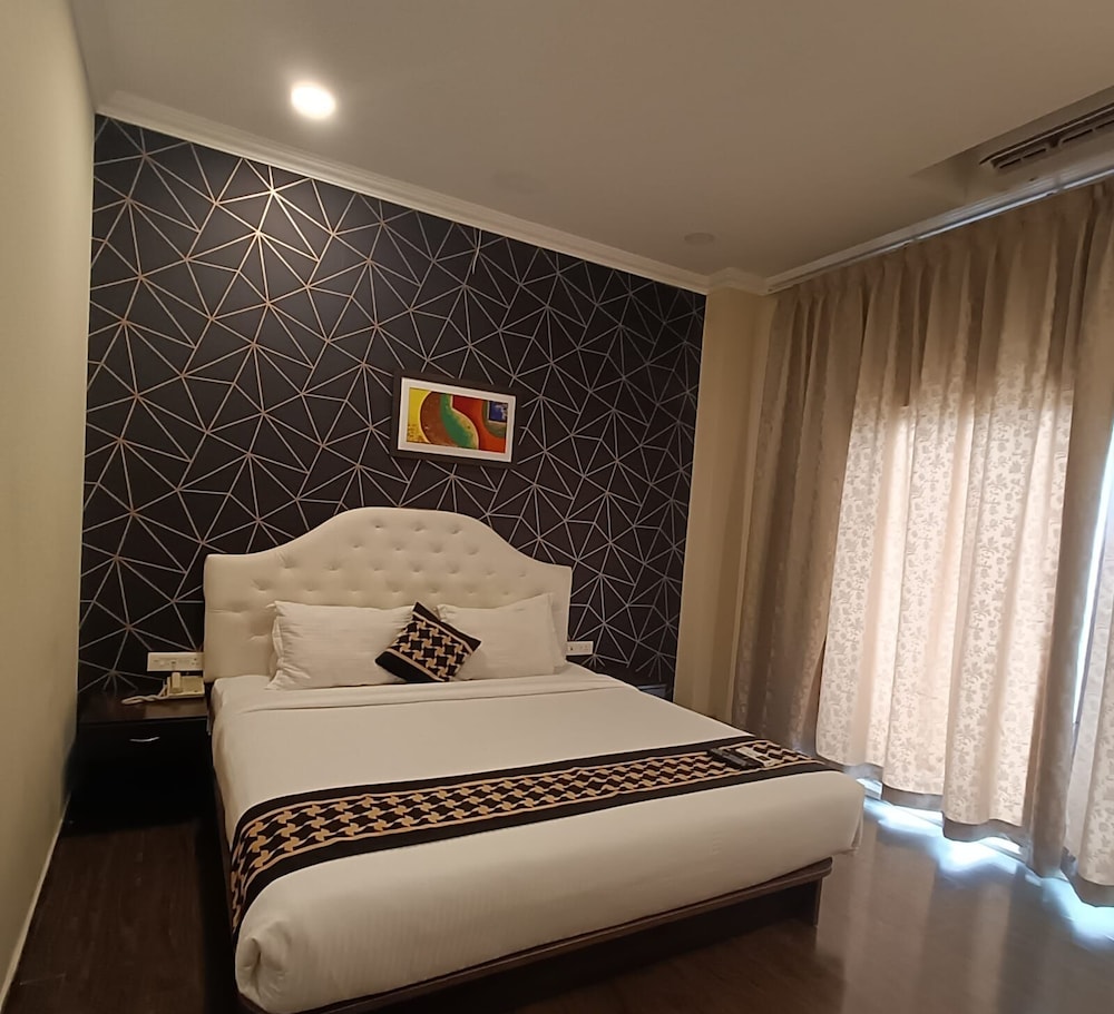 CHRIS HOTEL WHITEFIELD 17/50
