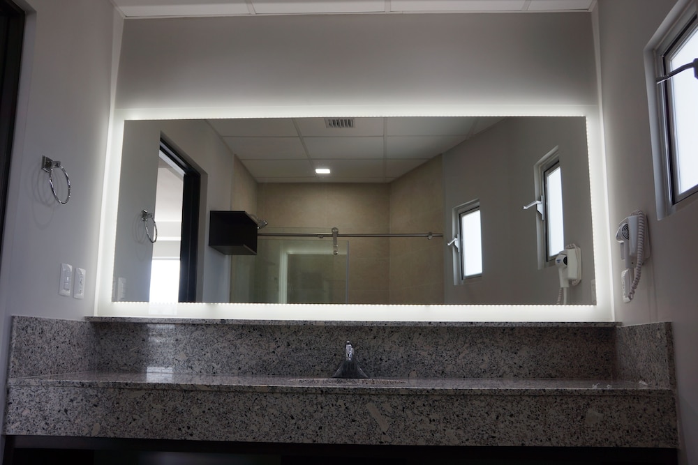 HOLIDAY INN CAMPECHE 11/78