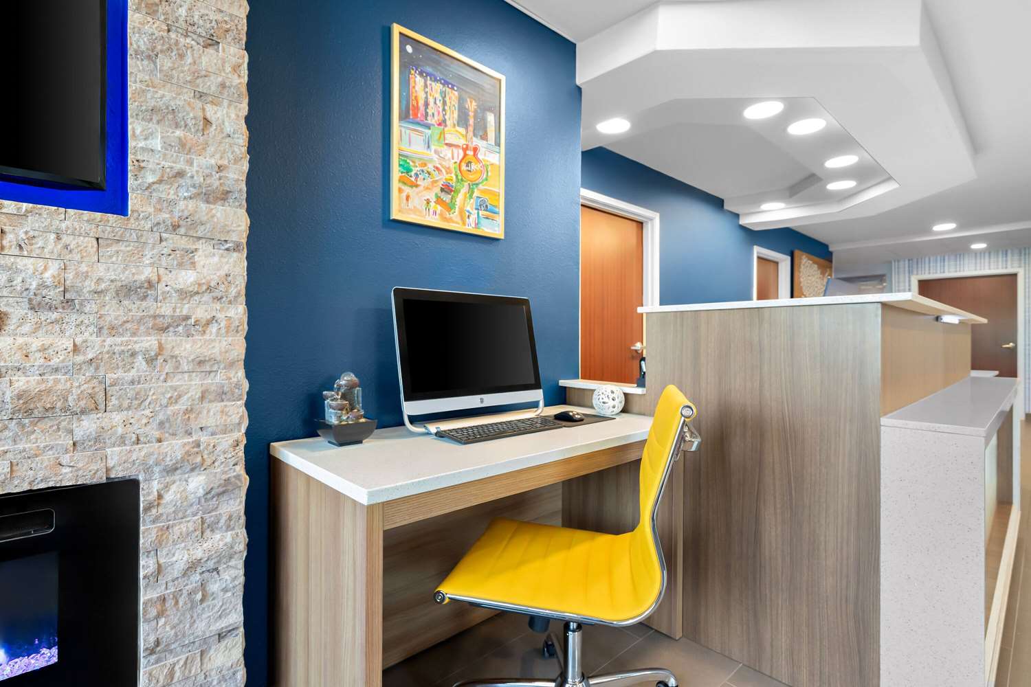 Microtel Inn & Suites by Wyndham Tulsa / Catoosa Route 66 8/17