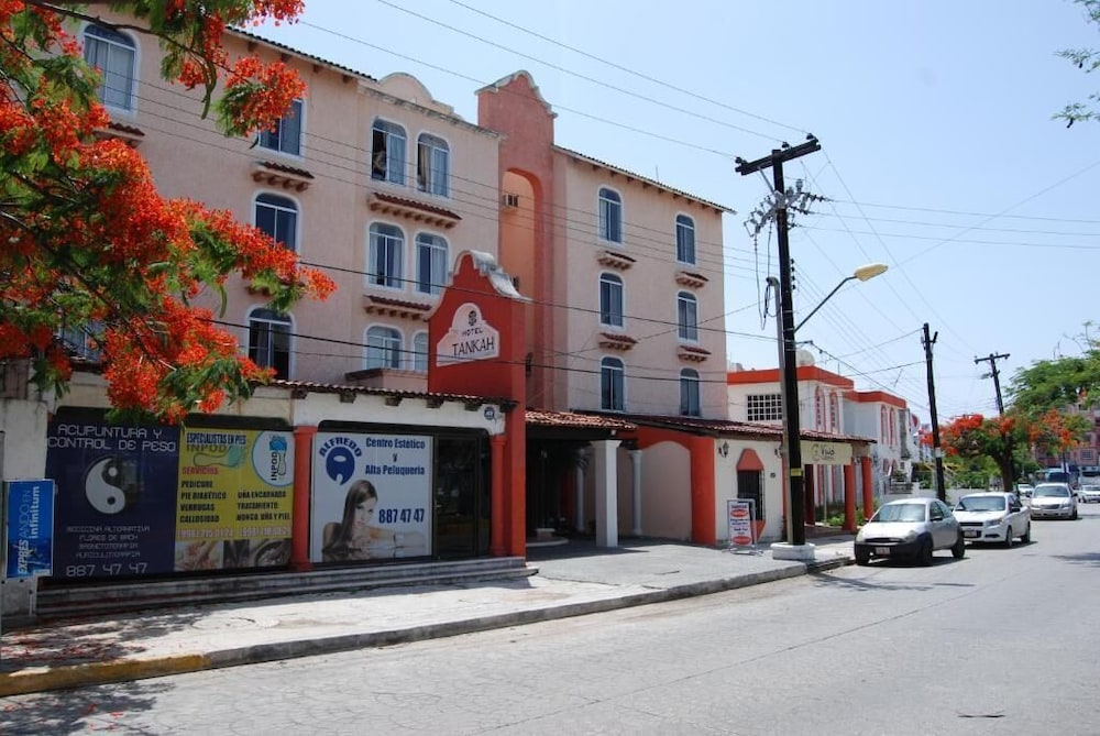Tankah Hotel 3/51