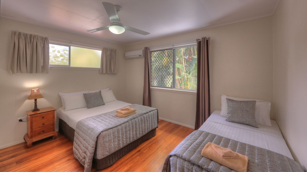 ATHERTON HINTERLAND MOTEL 12/40