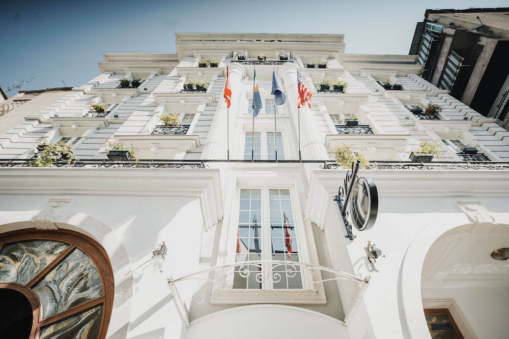 Lot Boutique Hotel 30/37