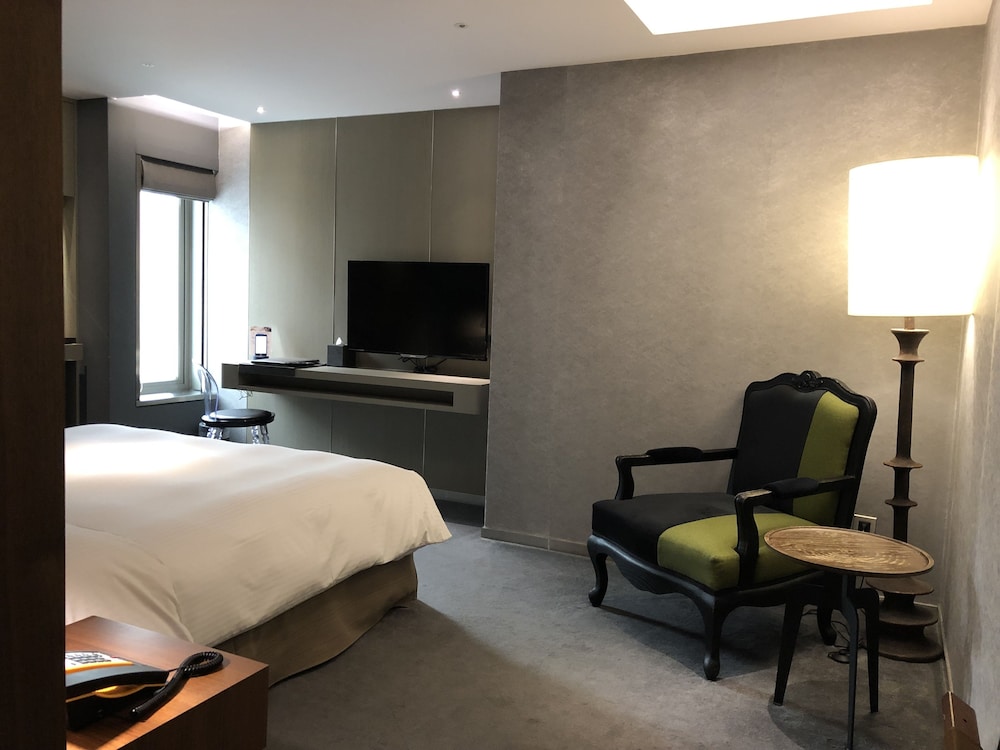 CHECK inn Taipei Nanjing 67/73