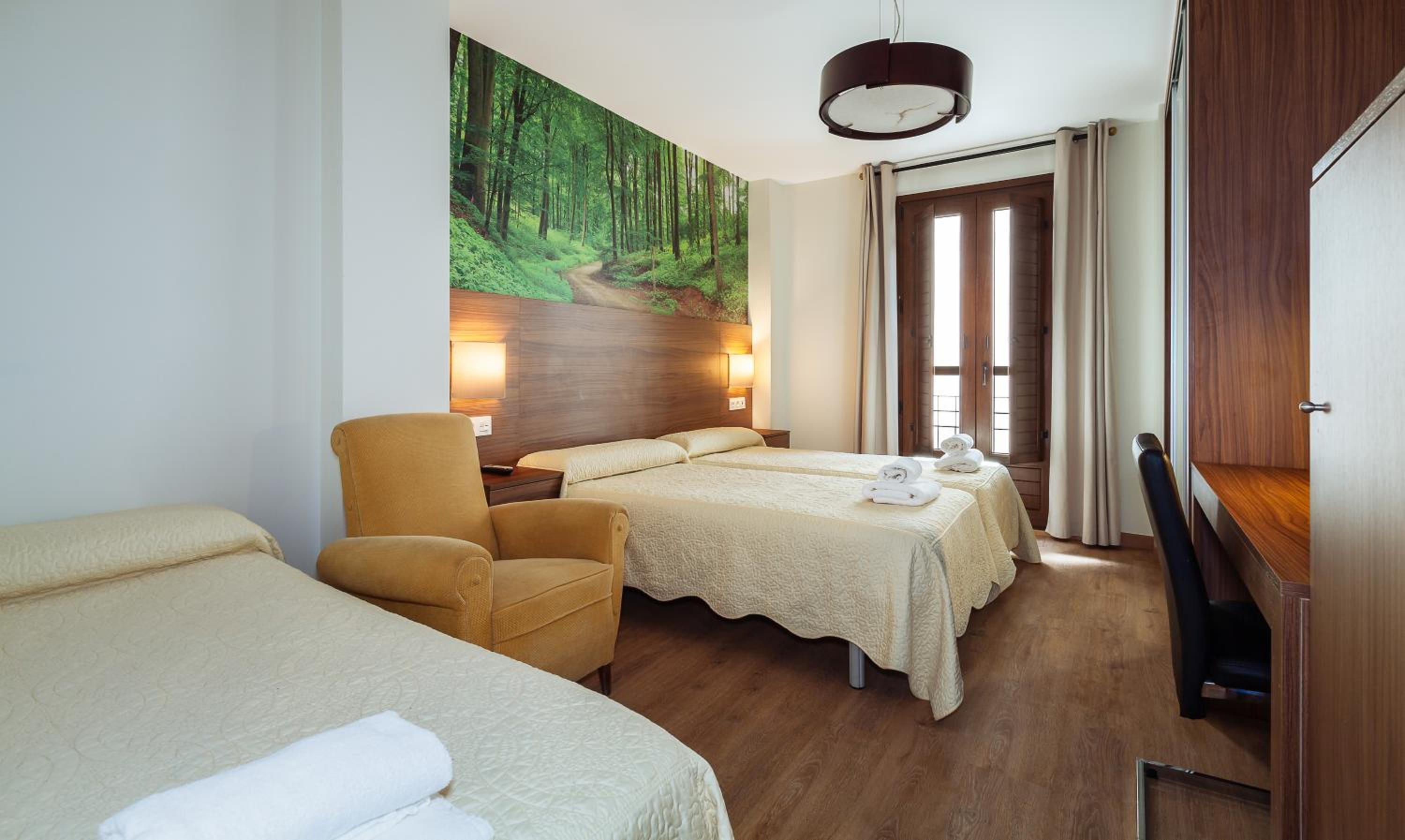 Room, Triple, 3 Beds, Private Bathroom