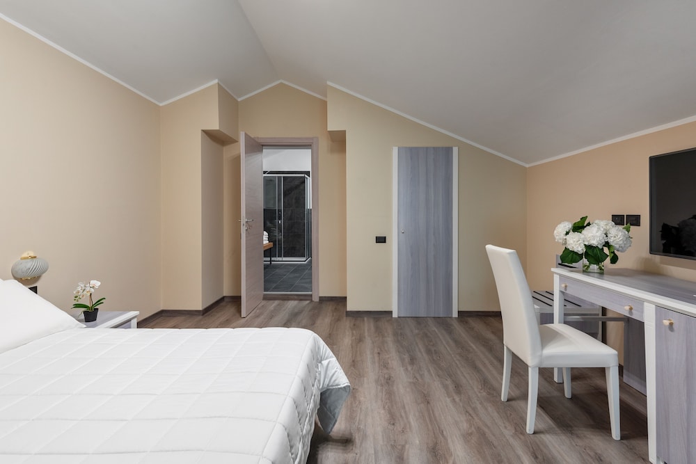 Room at Rivoli Hotel, RIVOLI