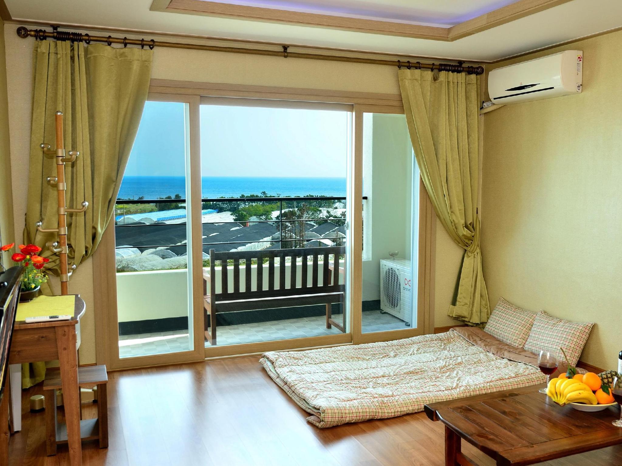 Ondol, Traditional، Bada Wi Olle Pension 2/2